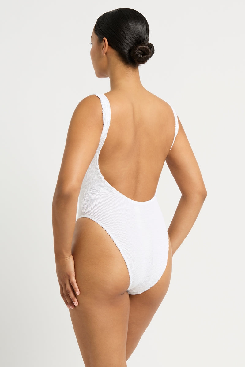 Bond-eye Mara Onepiece - Optic White Eco