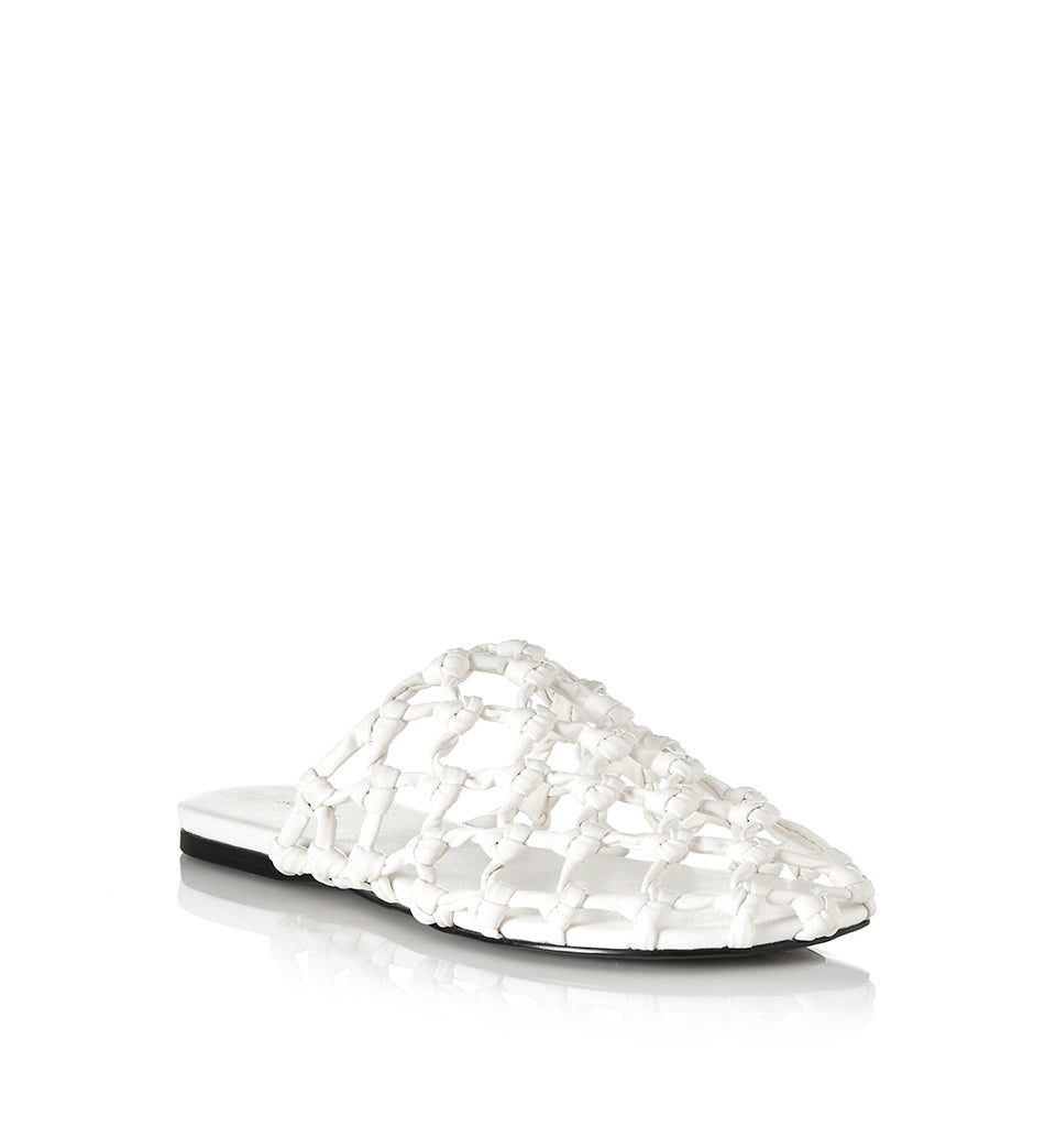 Alias Mae Hazu Slide